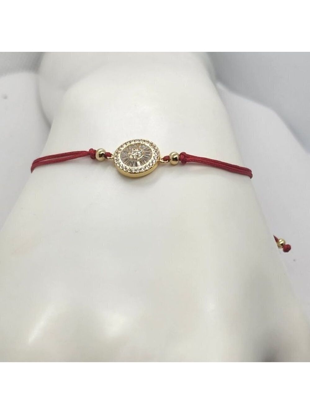 Sterling Silver 925 Round Design with Adjustable Bracelet